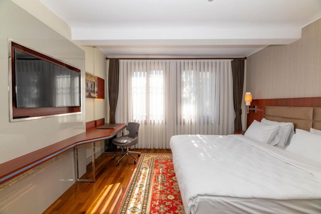 Blue Gilroy Hotel Istanbul Exterior photo